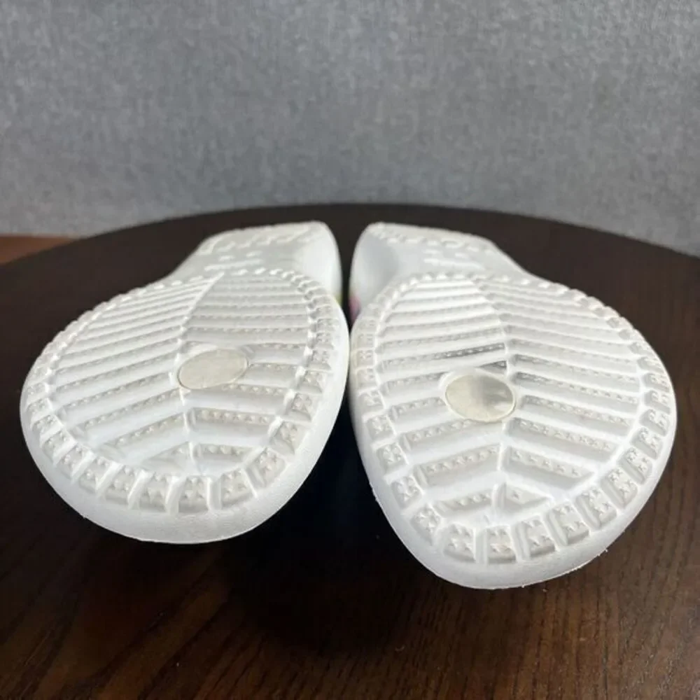 Crocs Sandals Womens Size 11 White tie Dye Kadee Comfort Thong Flip Flop Slip On